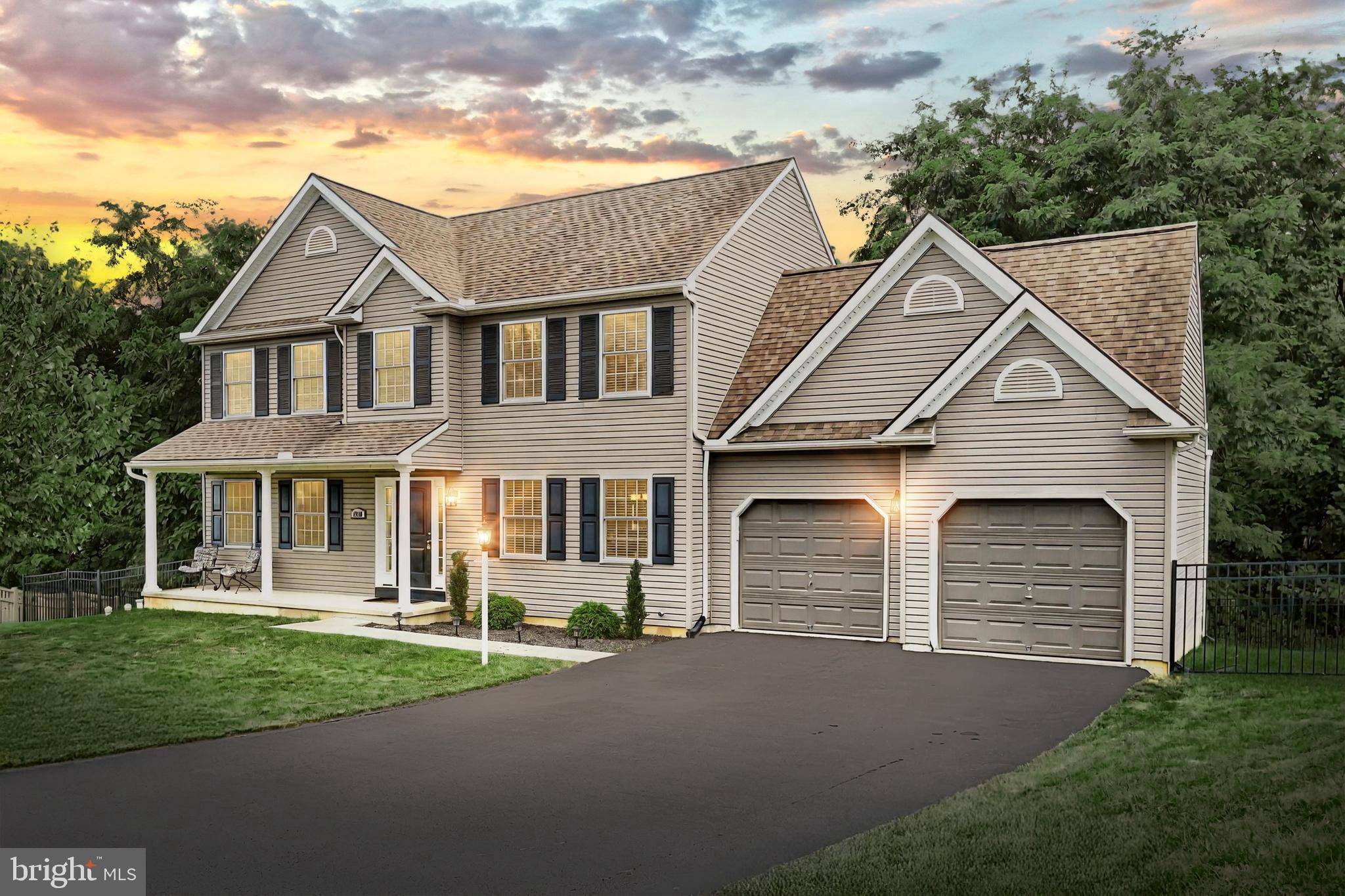 4230 PEACH ORCHARD HOLW, York, PA 17402