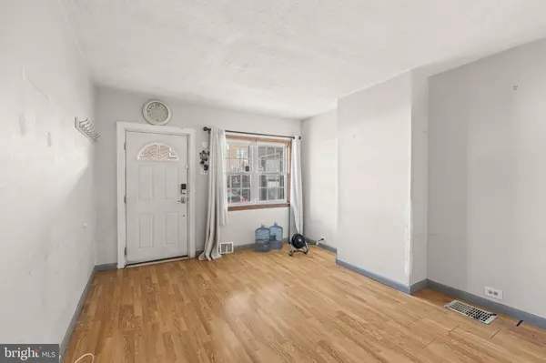 Philadelphia, PA 19135,6321 TULIP ST