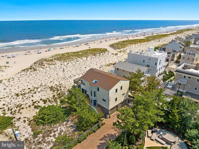 208 E 20TH ST, Long Beach Township, NJ 08008
