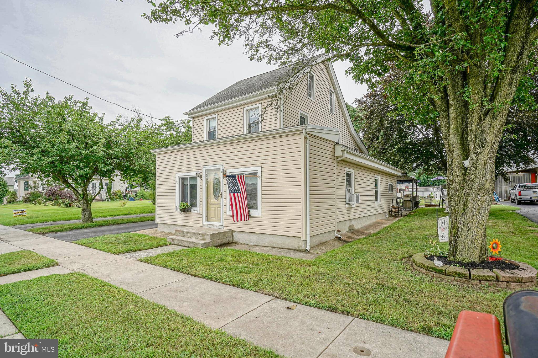 Mount Royal, NJ 08061,172 KINGS HWY