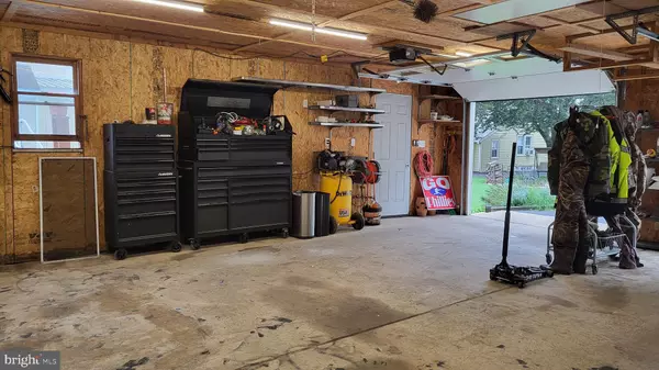 Mount Royal, NJ 08061,172 KINGS HWY