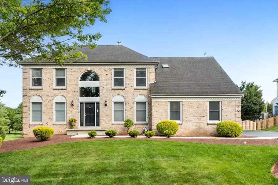 27 ROCKING HORSE WAY, Southampton, PA 18966