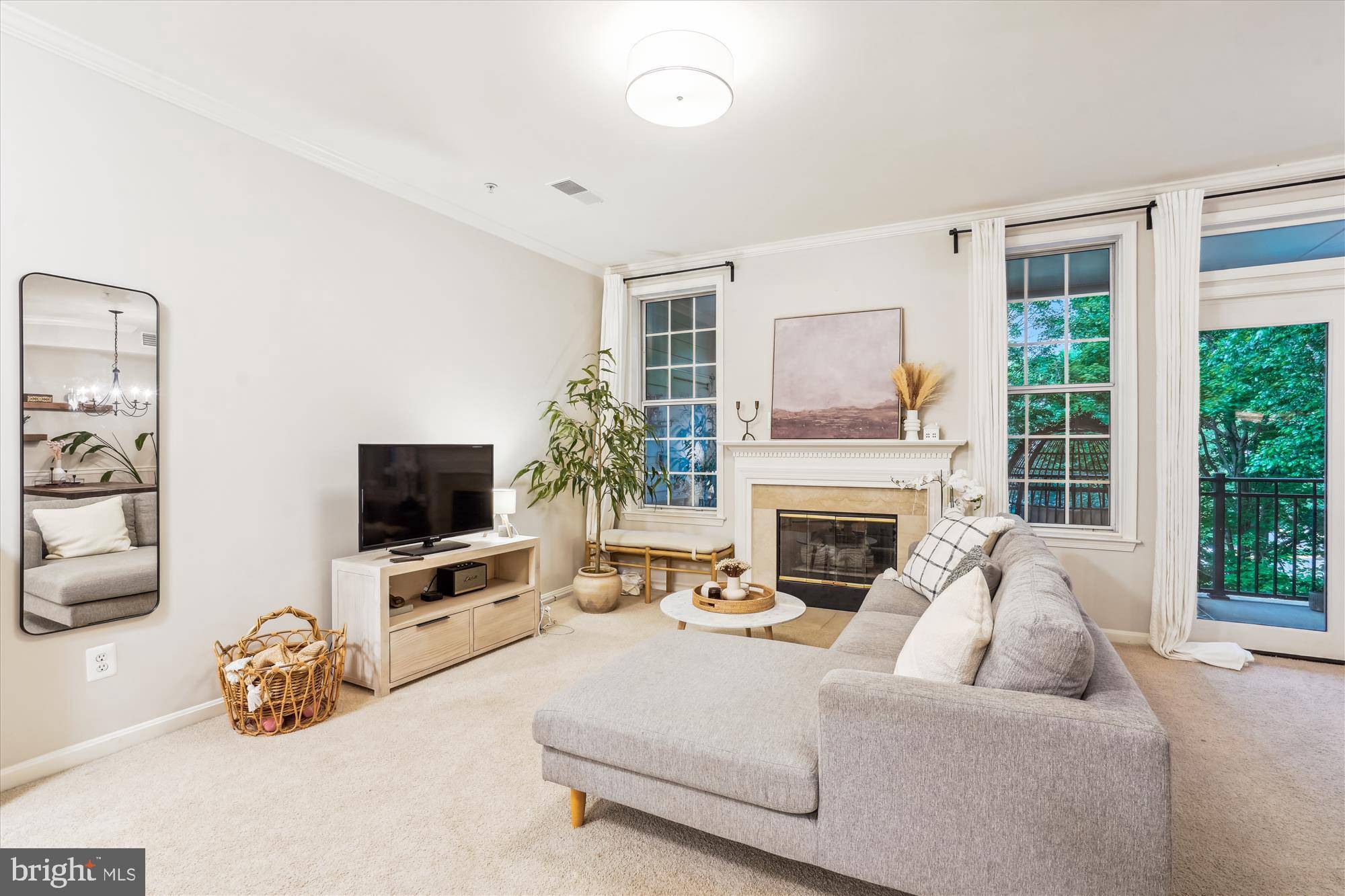 Reston, VA 20194,1334 GARDEN WALL CIR #410