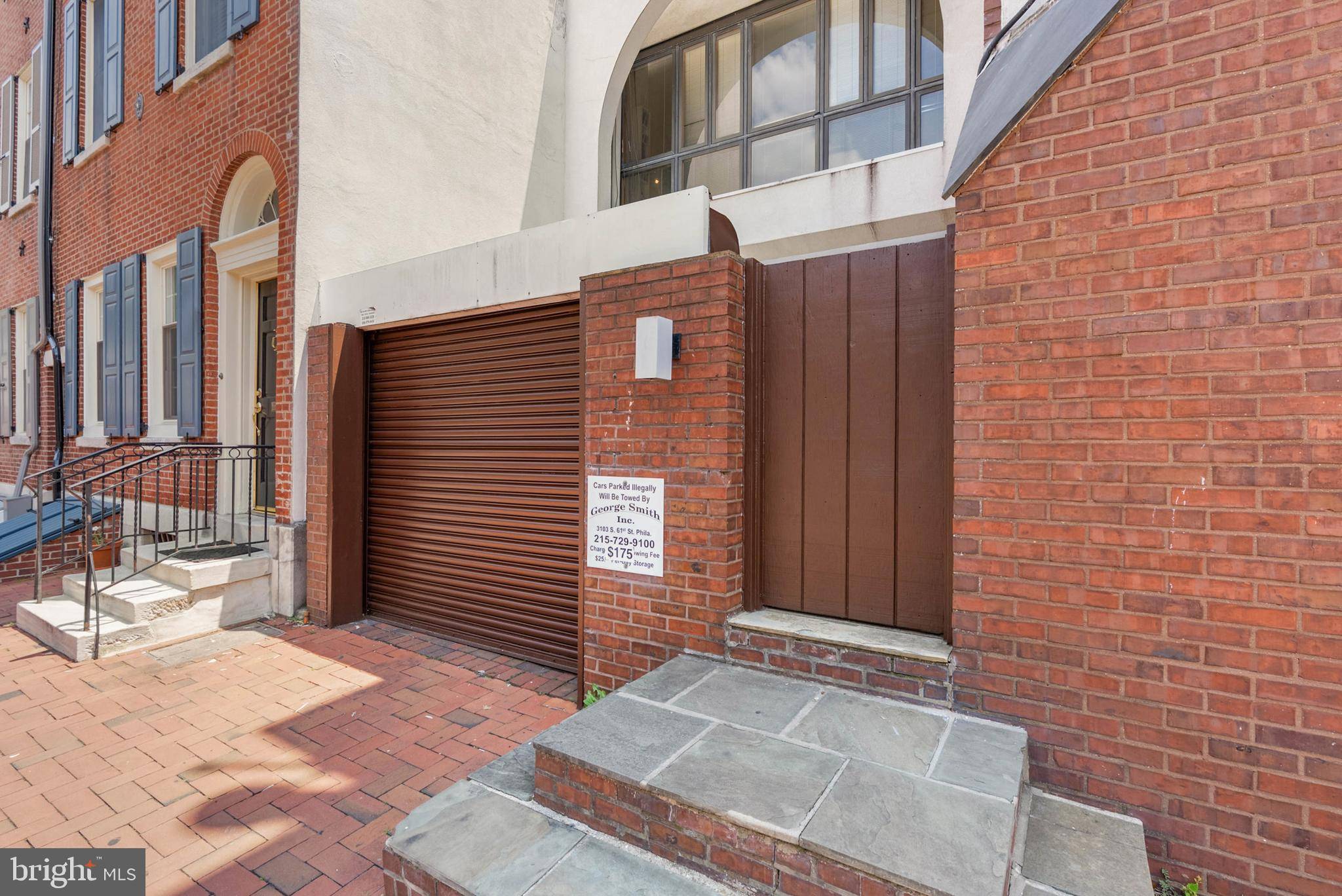 Philadelphia, PA 19106,639 PINE ST