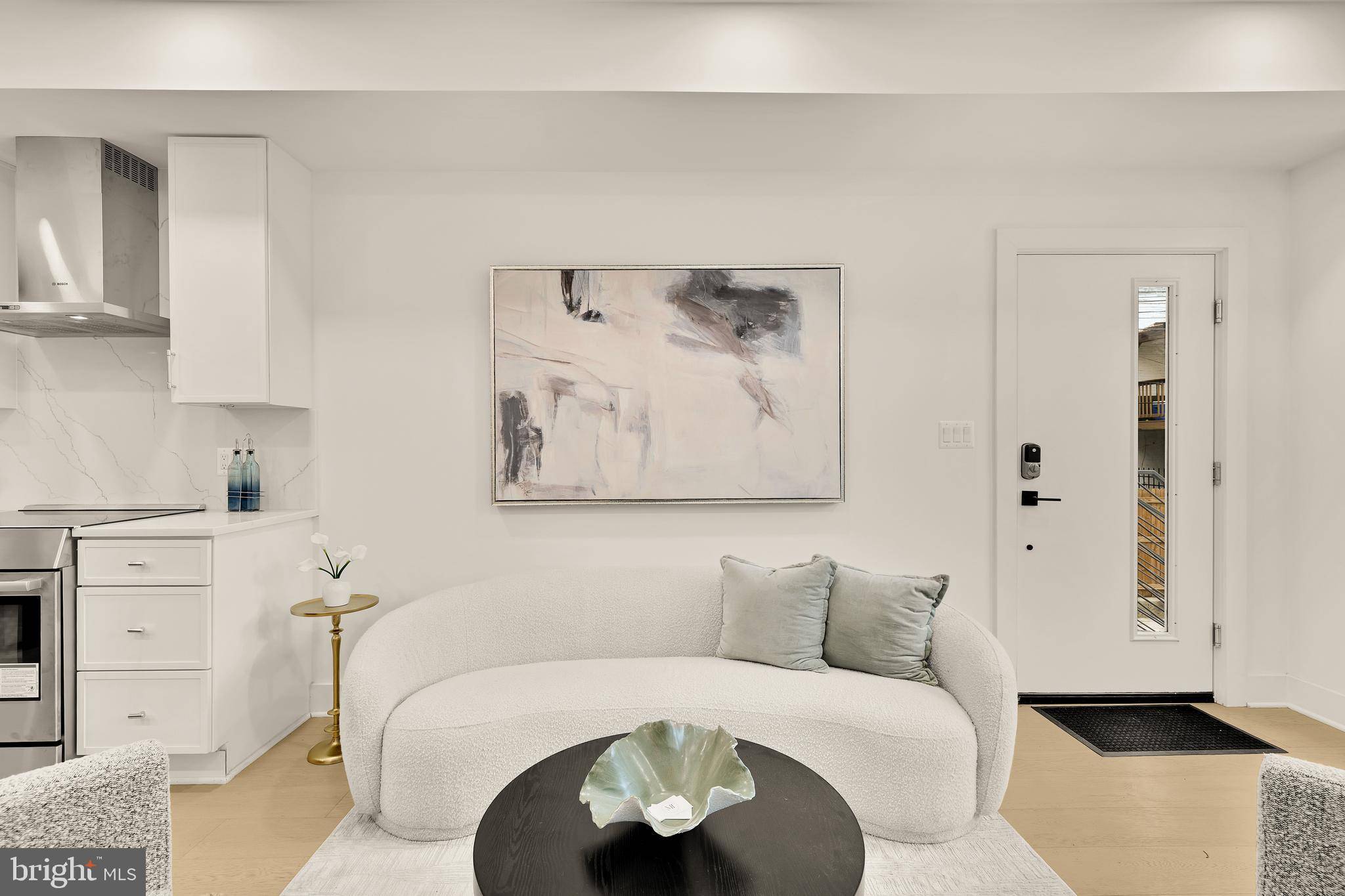 Washington, DC 20002,507 L ST NE #3B