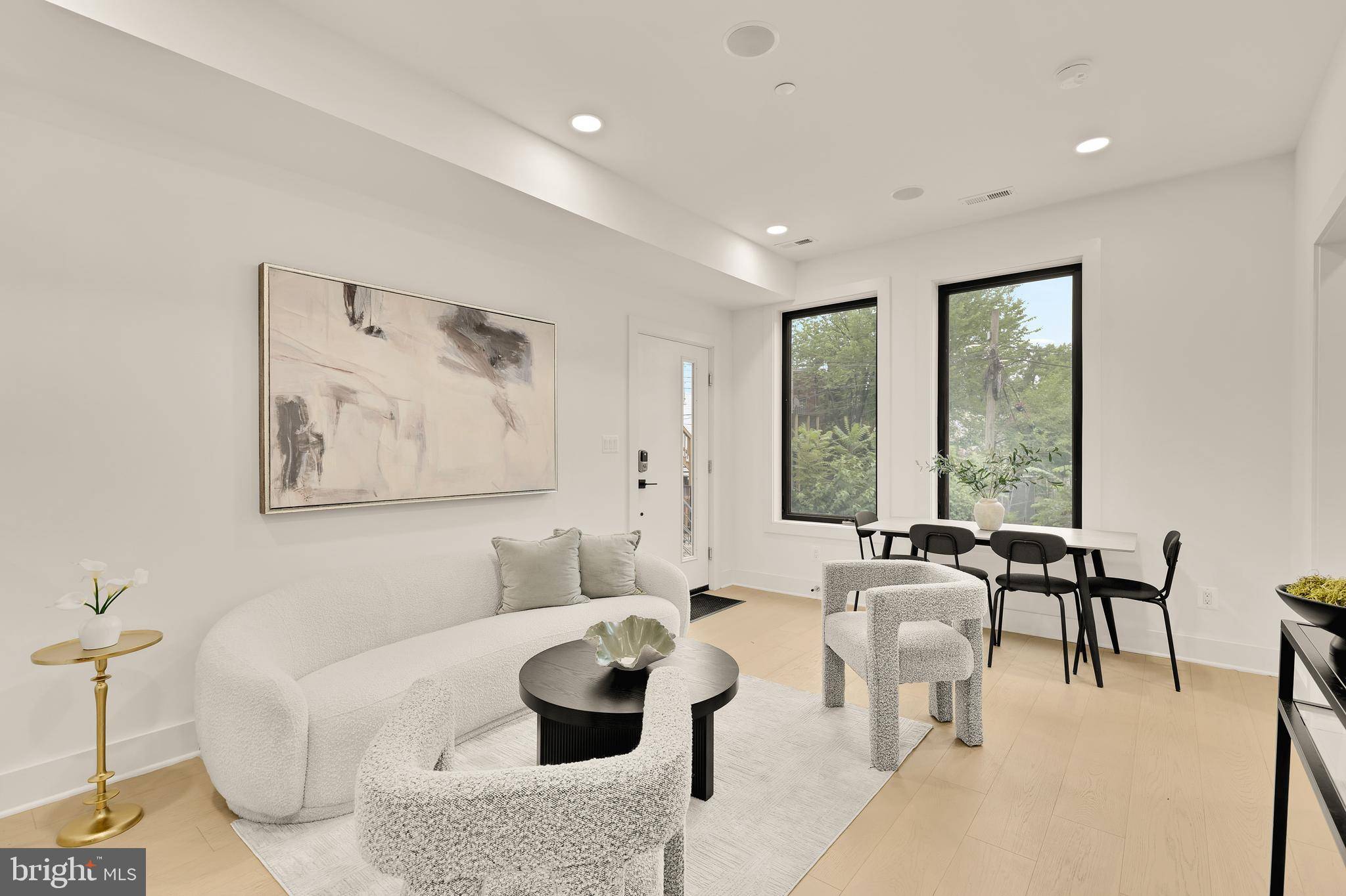 Washington, DC 20002,507 L ST NE #3B
