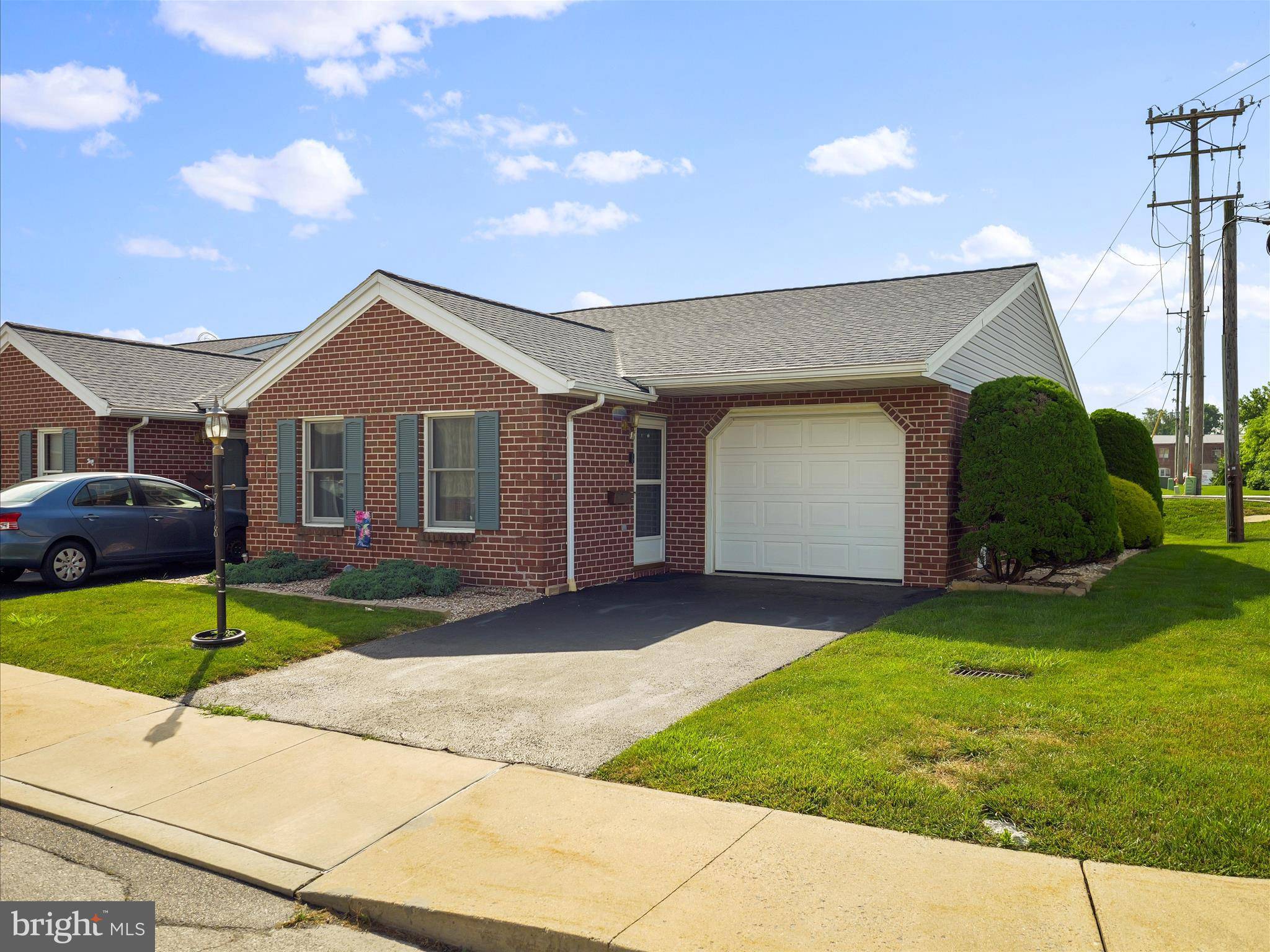 Shippensburg, PA 17257,718 MARDEN AVE