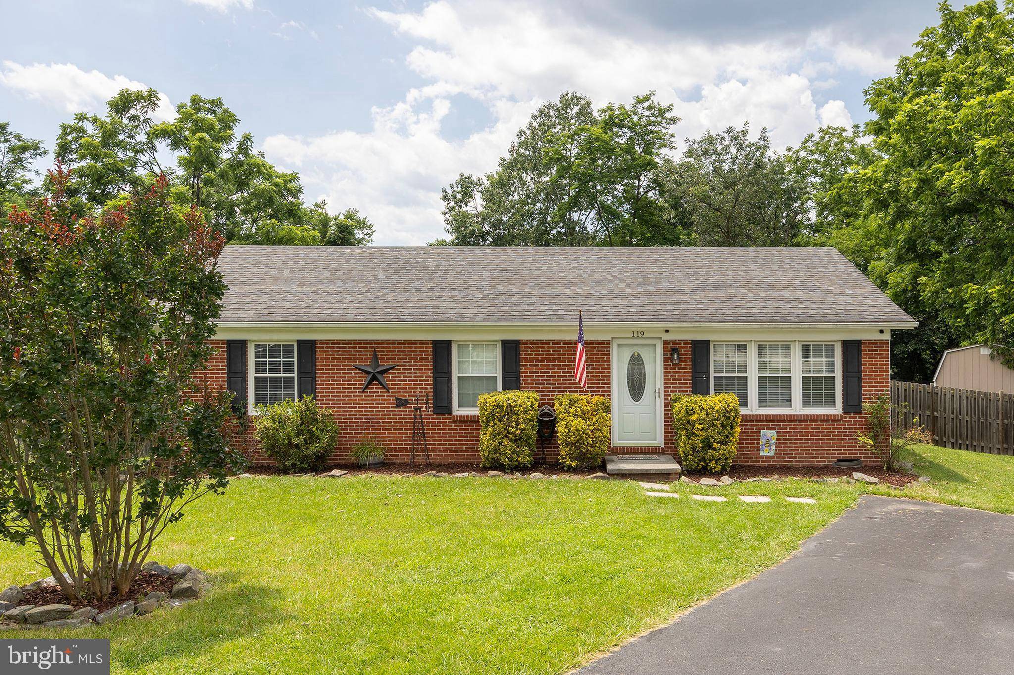119 SUMMER LAKE DR, Stephens City, VA 22655