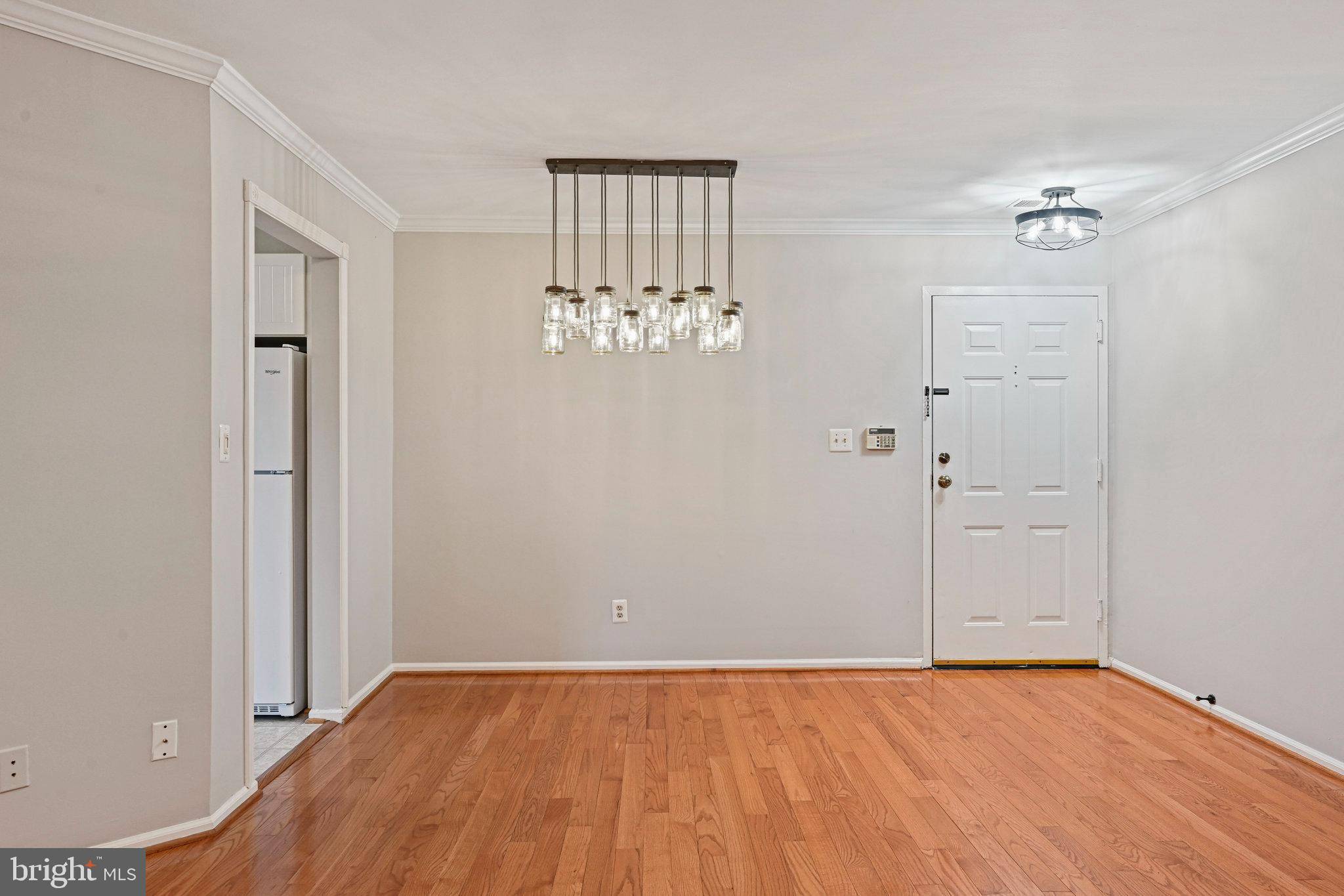 Reston, VA 20191,11200 BEAVER TRAIL CT #11200