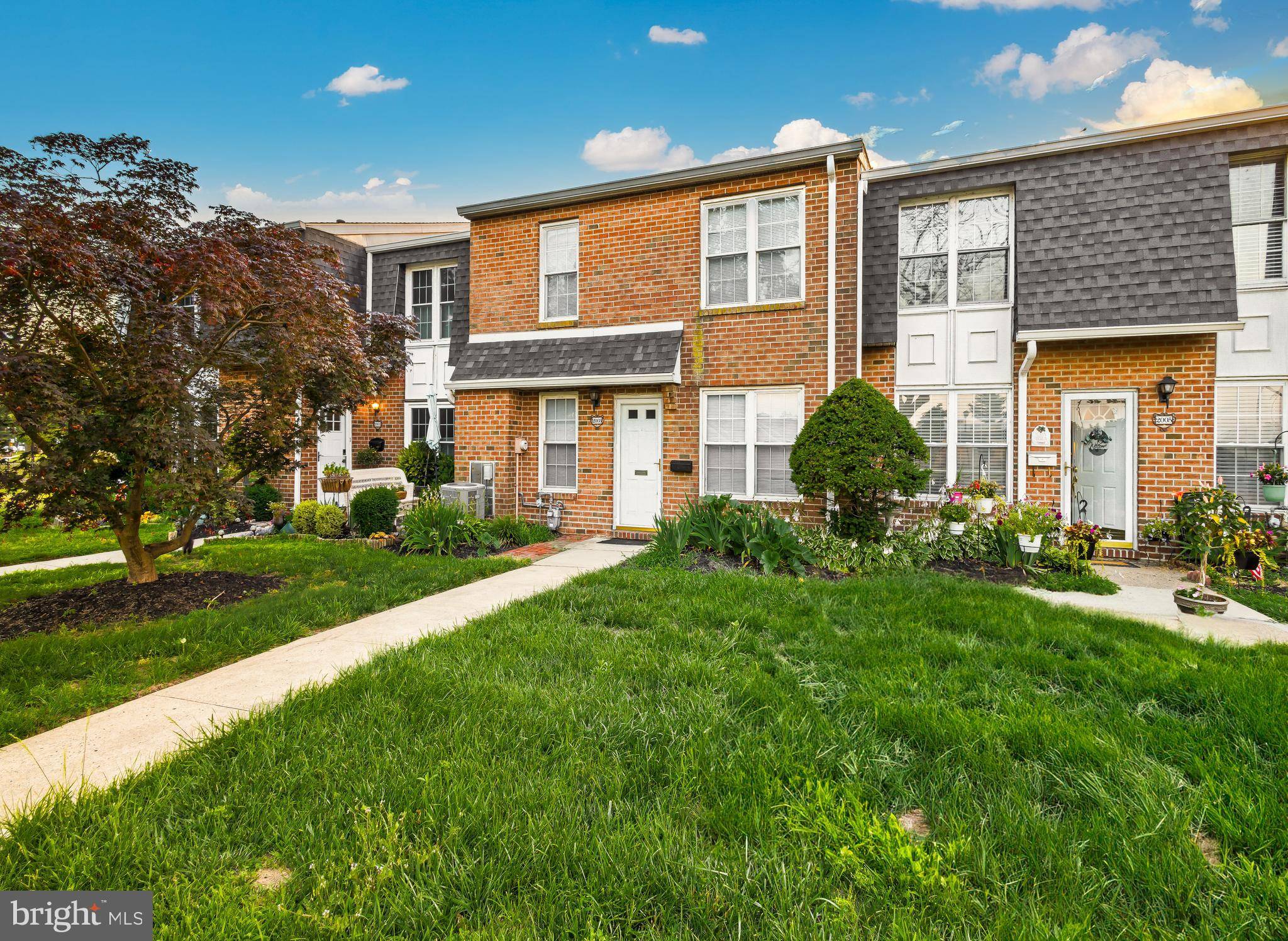 2003 HARBOUR DR, Palmyra, NJ 08065
