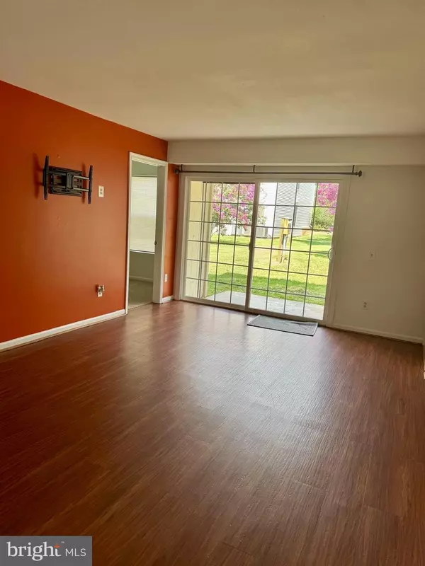 Manassas, VA 20110,9320 CASPIAN WAY #102
