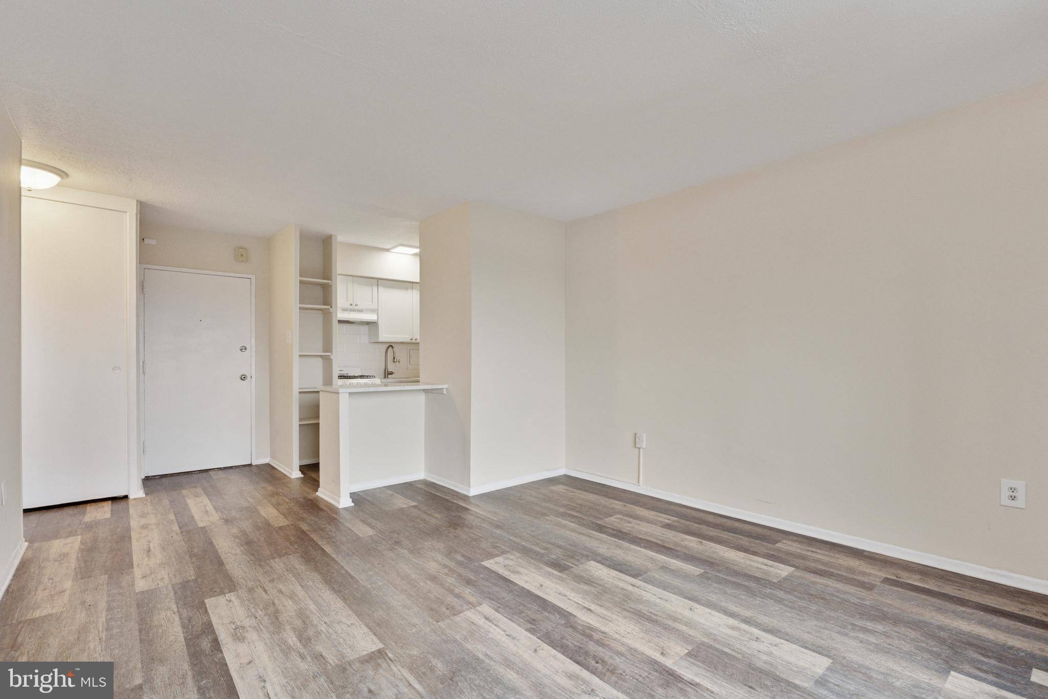 Philadelphia, PA 19103,2101-17 CHESTNUT ST #1610