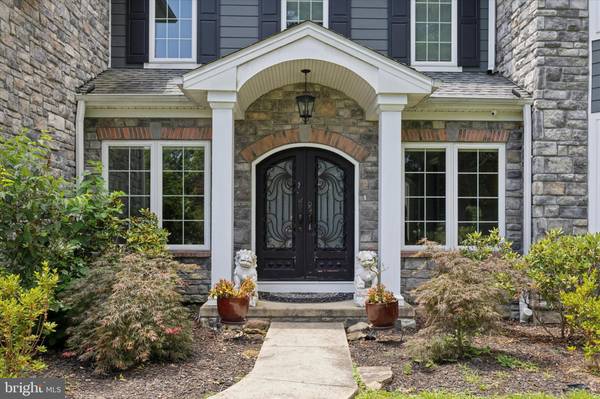 Broomall, PA 19008,35 W PINE TREE DR
