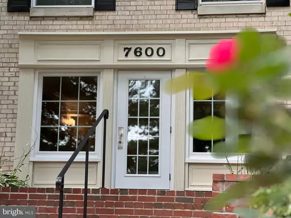 Mclean, VA 22102,7600 TREMAYNE PL #103