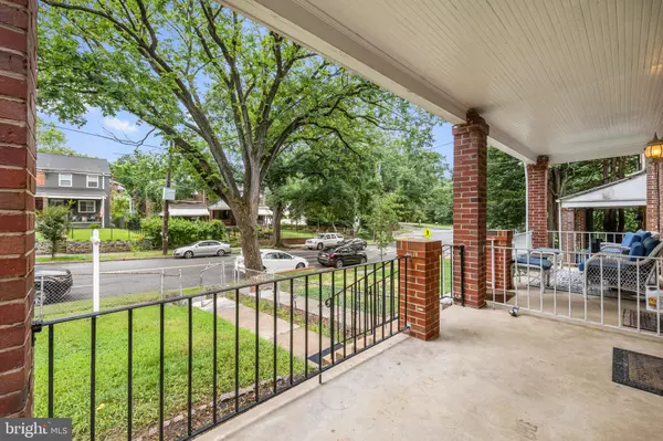 Washington, DC 20019,1119 BRANCH AVE SE