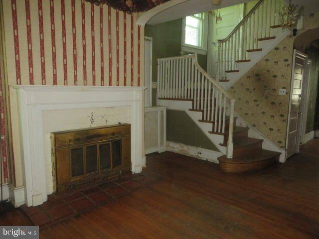 Philadelphia, PA 19126,6409 N 7TH ST