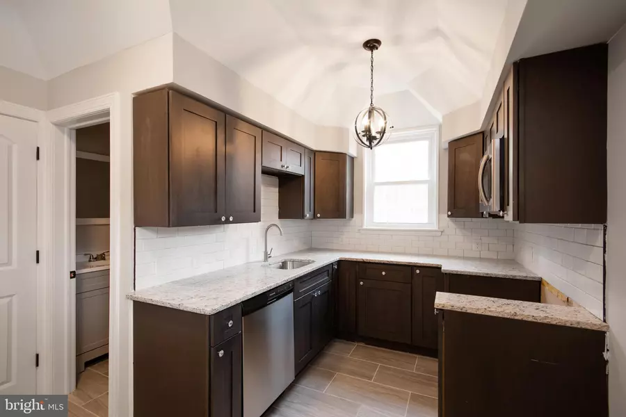 318 EWAN RD #1, Mullica Hill, NJ 08062