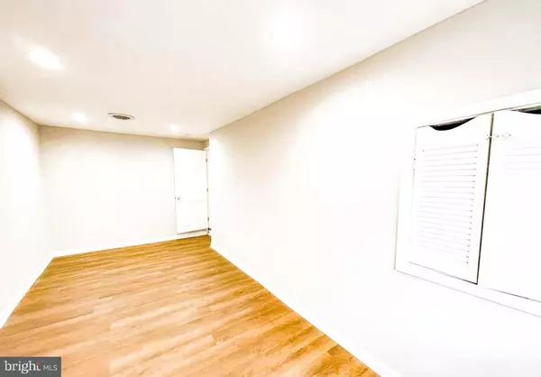 Wilmington, DE 19802,520 W THIRTY EIGHTH ST