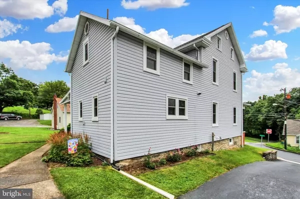 Waynesboro, PA 17268,215 MOUNT AIRY AVE