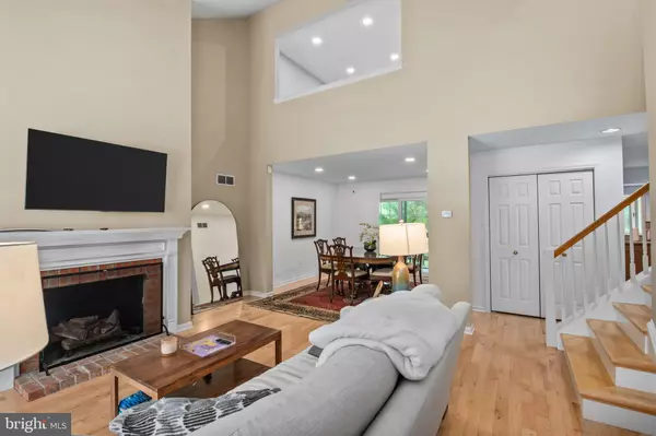 Reading, PA 19610,1964 MEADOW LN