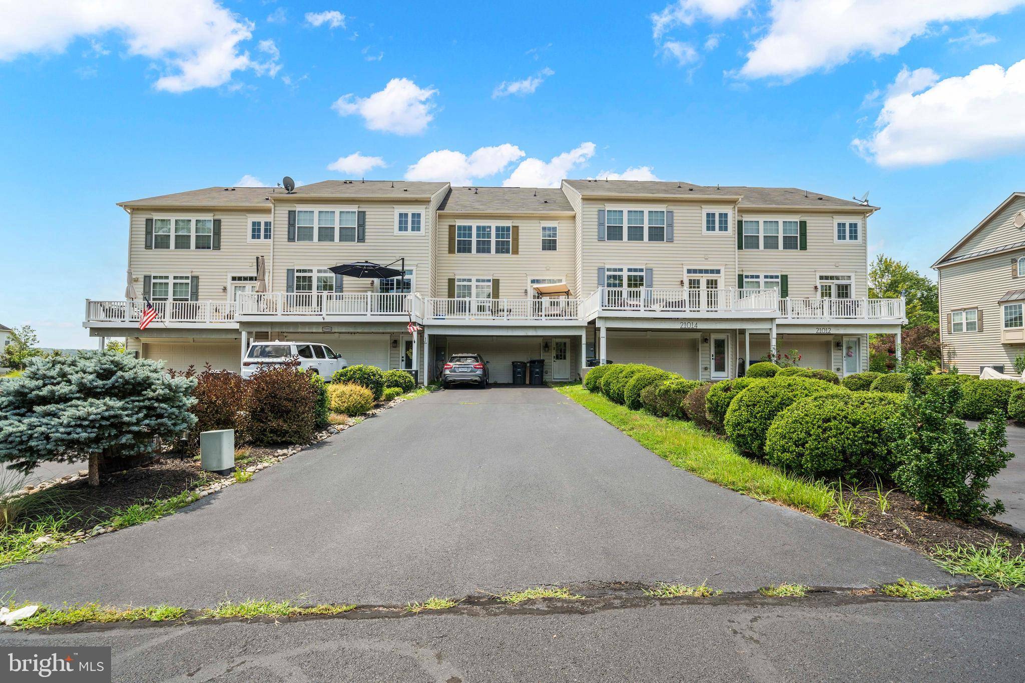 Leesburg, VA 20175,21016 COURTLAND VILLAGE DR