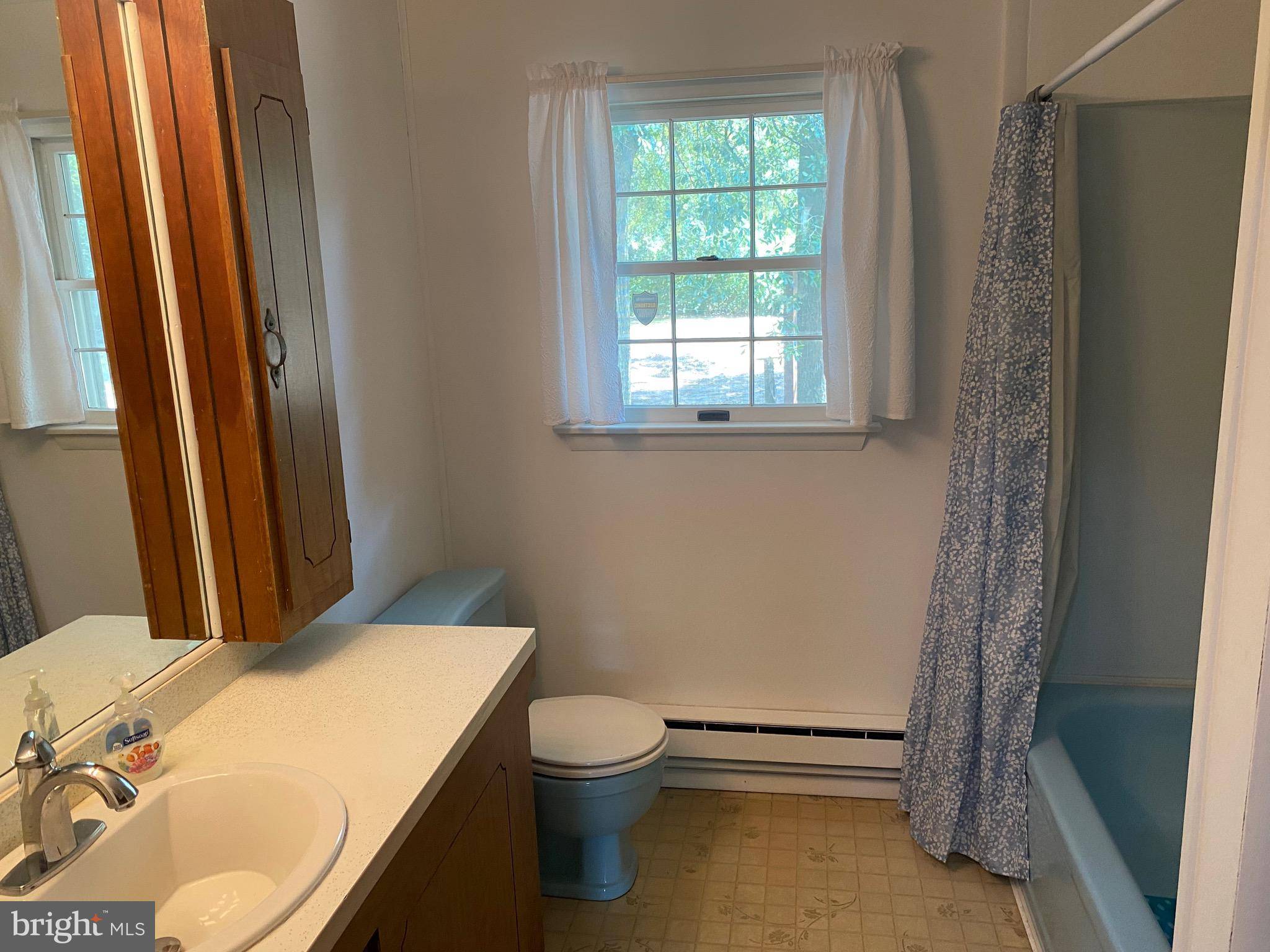 Seaford, DE 19973,211 E 4TH ST
