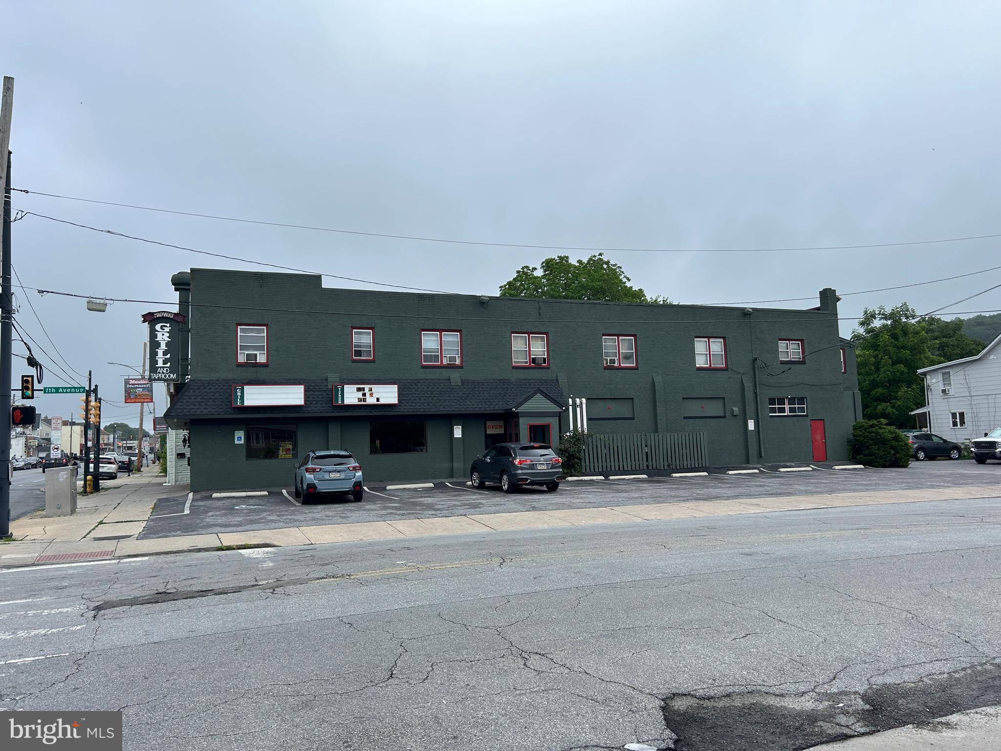 Coatesville, PA 19320,704 E LINCOLN HWY