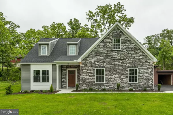 Elizabethtown, PA 17022,105 LAKE RD