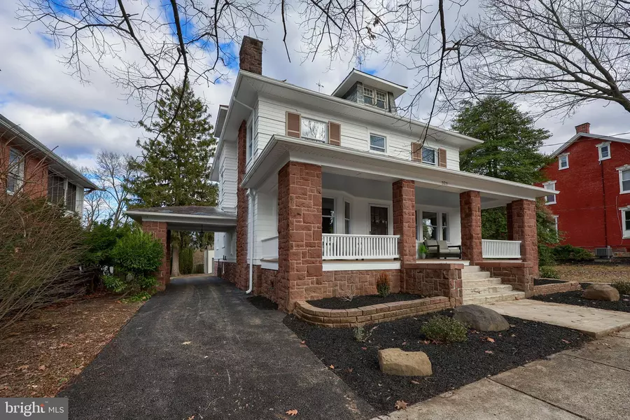 323 W MAIN ST, Ephrata, PA 17522