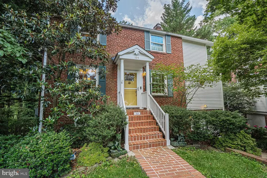 104 N GALVESTON ST, Arlington, VA 22203
