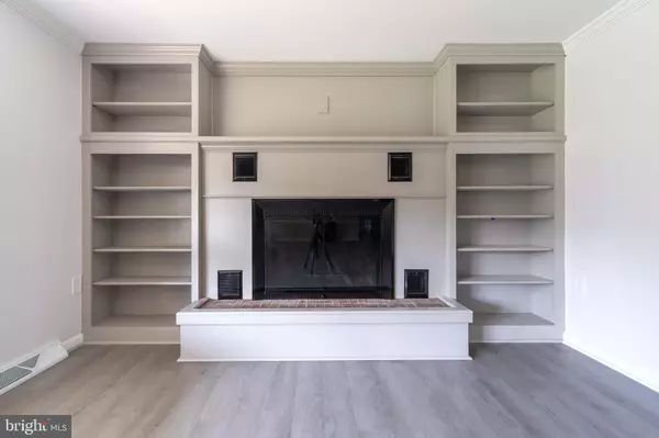 Carlisle, PA 17013,912 FORBES RD