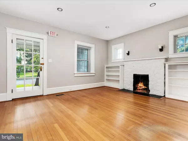 Front Royal, VA 22630,400 N ROYAL AVE