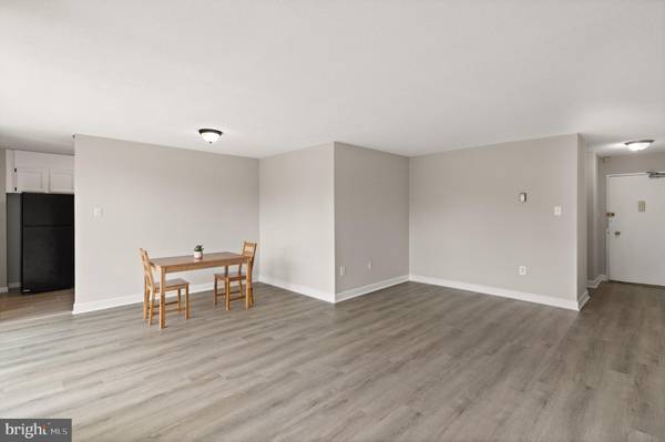 Arlington, VA 22204,4600 S FOUR MILE RUN DR #102