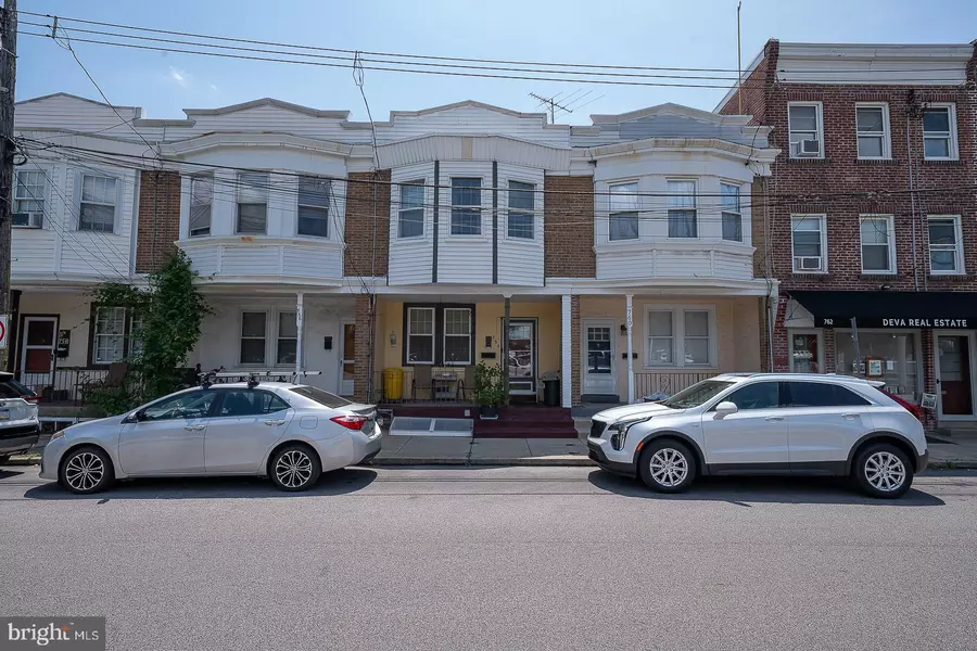 758 W RAILROAD AVE, Bryn Mawr, PA 19010