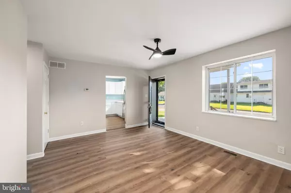 Seaford, DE 19973,406 ELM DR