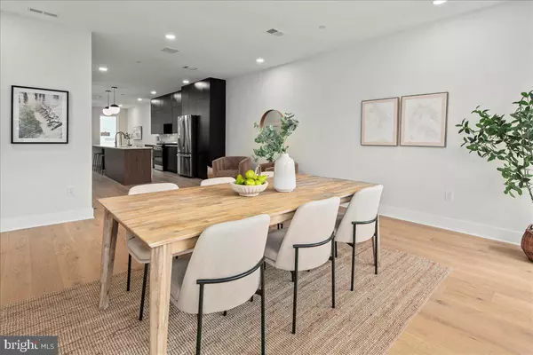 Washington, DC 20002,1008 4TH ST NE #2