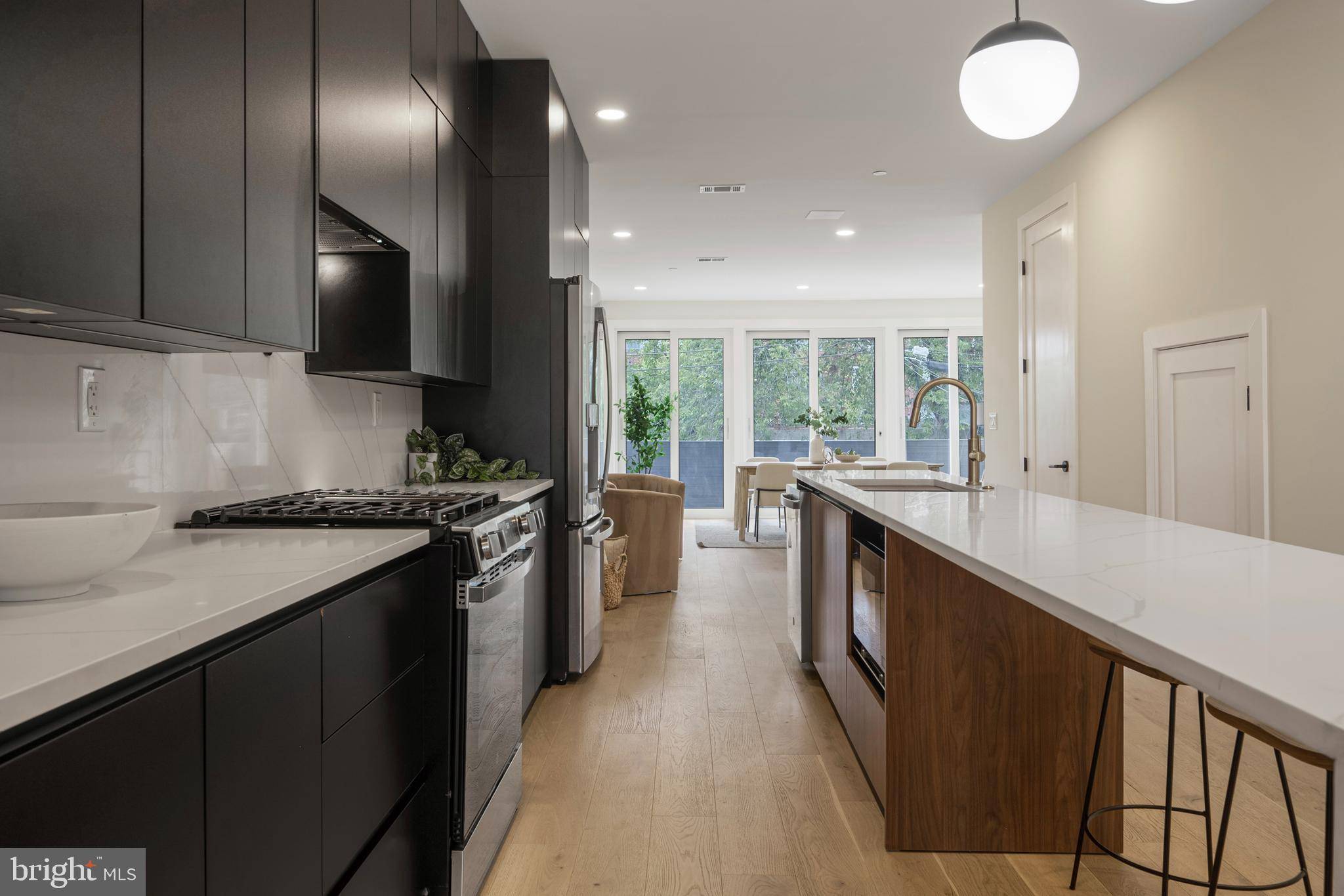 Washington, DC 20002,1008 4TH ST NE #2