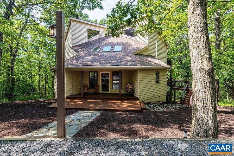 67 TIMBER CAMP DR, Roseland, VA 22967