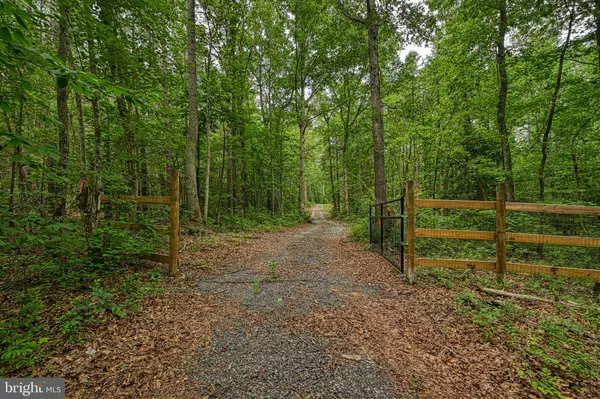 JOHNSON RD,  Mineral,  VA 23117