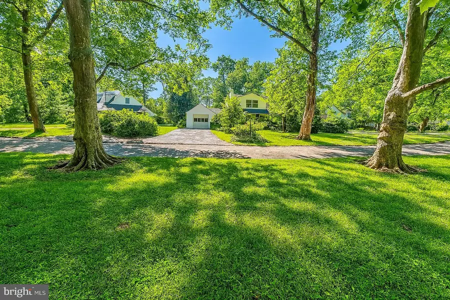 9 W ORCHARD LN, Audubon, PA 19403