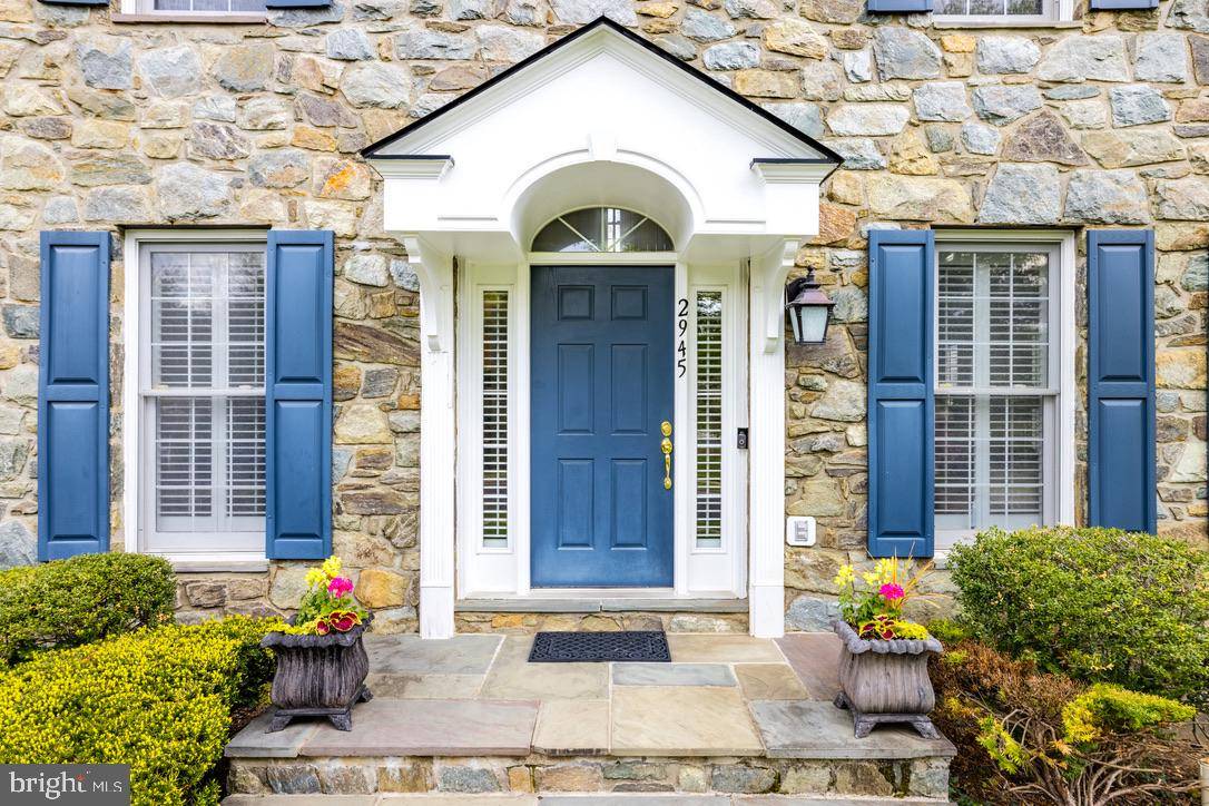 Oakton, VA 22124,2945 OAKTON KNOLL CT