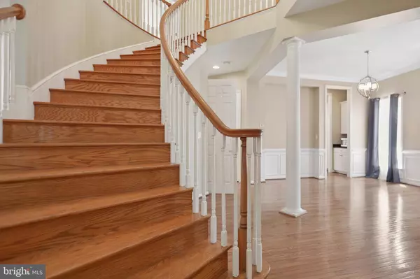 Oak Hill, VA 20171,2458 CYPRESS GREEN LN