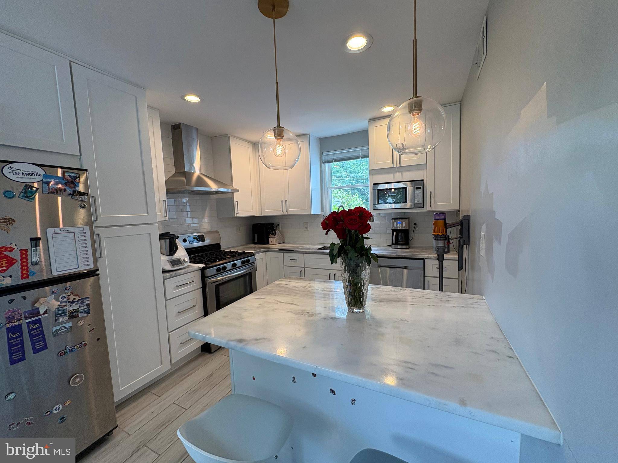 Arlington, VA 22207,2011 N UPTON ST