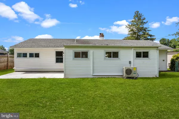Levittown, PA 19054,30 POPLAR LN