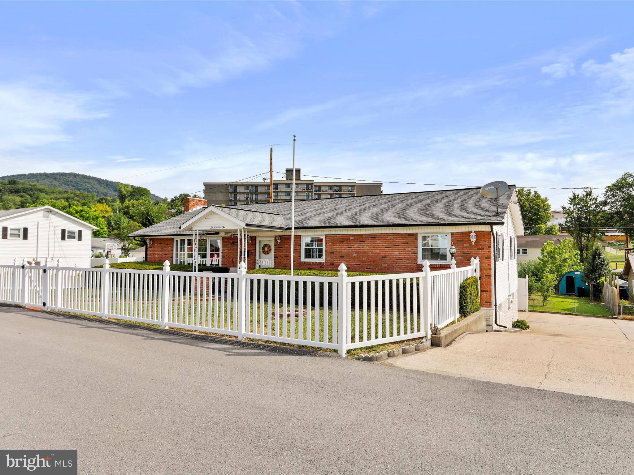 Keyser, WV 26726,202 AIRPORT ST