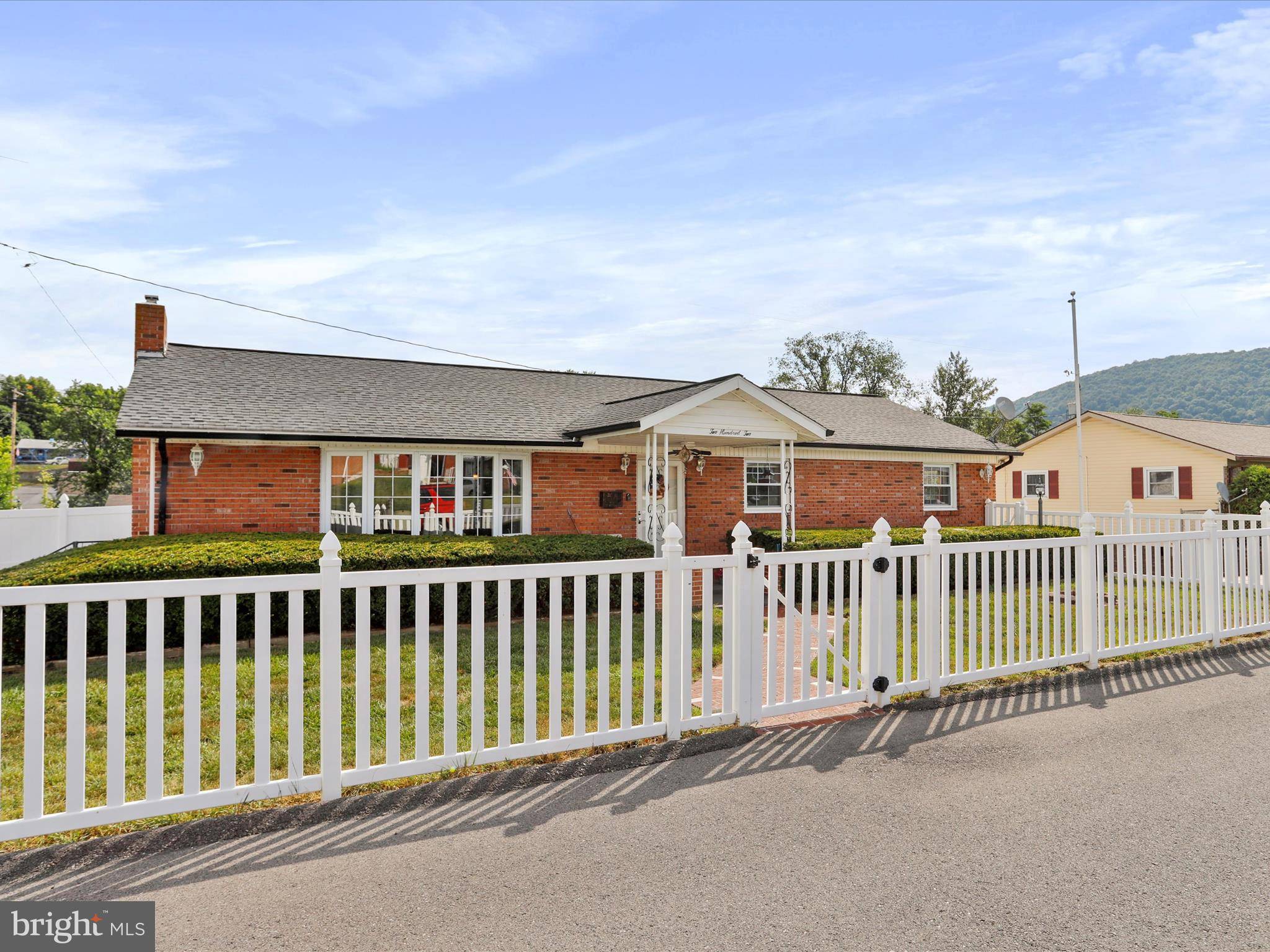 Keyser, WV 26726,202 AIRPORT ST