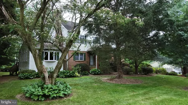 13 PARKSIDE DR, Hummelstown, PA 17036