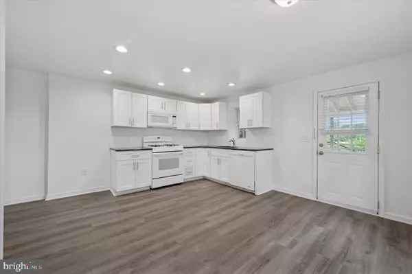 Woodlyn, PA 19094,218 CRUM CREEK DR