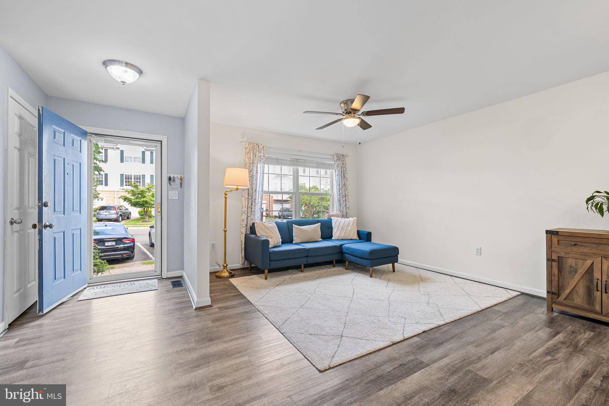 Warrenton, VA 20186,574 HIGHLAND TOWNE LN