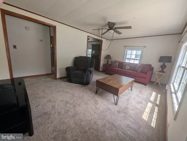 Jackson, NJ 08527,143 DOUGLAS DR